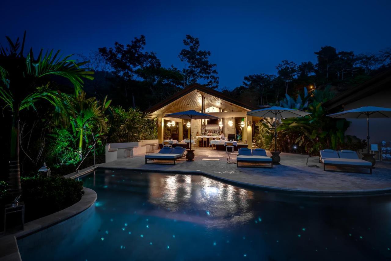Golden Pineapple Villas-adults Only